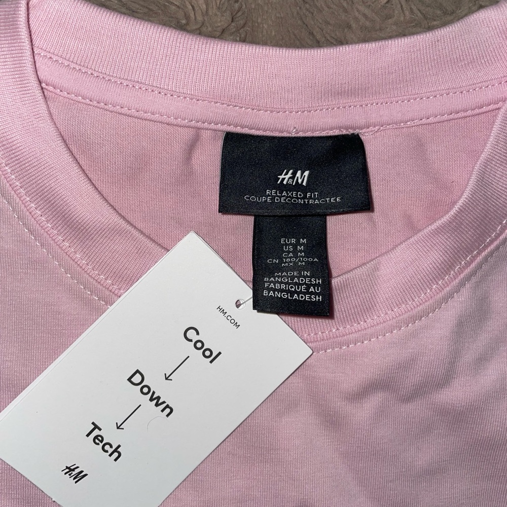 H&M Tee - Picture 2 of 6